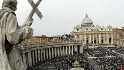 Vatican : Le trésorier du saint siège jugé coupable de délits sexuels sur mineurs
