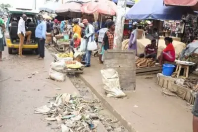 Occupation anarchique des trottoirs à Douala : Des amendes de 10 000 à 250 000 FCFA pour les coupables