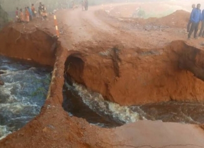 Cameroun : L’axe Sangmélima-Djoum coupé en deux par l’eau