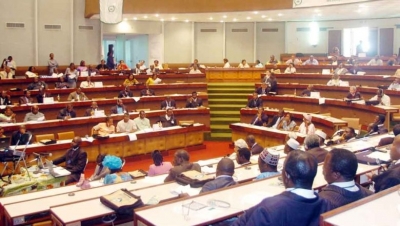 Assemblée Nationale: Le projet de loi du règlement de la République pour l&#039;exercice 2017 en examen