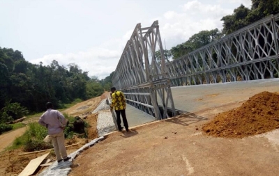 Projet de 55 ponts métalliques : les premiers éléments débarqués au port de Douala