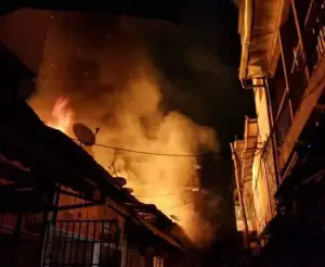 Incendie au Marché Mboppi à Douala