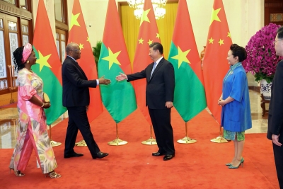 Coopération bilatérale: Le Cameroun honore 5 chinois