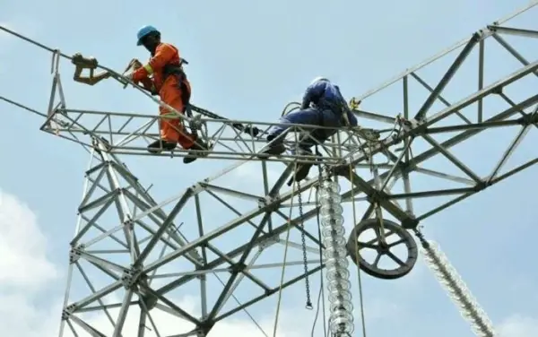 Transport d&#039;électricité: la Sonatrel est entrée officiellement en service le 1er janvier 2019