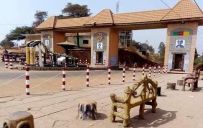 Foumban : Tomaino Ndam Njoya menace de casser les portes de tranchées construites par le Sultan