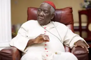 Cameroun : Le Cardinal Christian Tumi fait commandeur de l’ordre de la valeur de la valeur à titre posthume