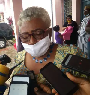 Le président de la Conférence épiscopale du Cameroun Mgr Andrew Nkea demande la libération de la sénatrice Regina Mundi