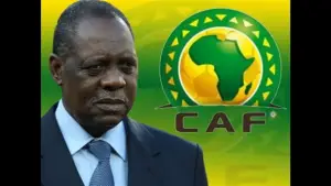 Football: Issa Hayatou suspendu pour 1 an de toute activité liée au football par la FIFA