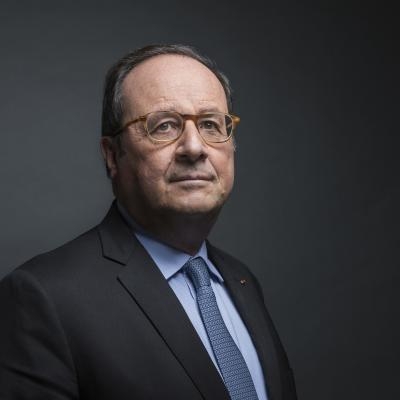 François Hollande de nouveau au devant de la scène