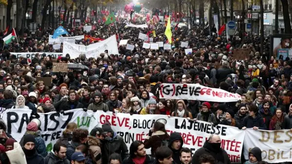 Grève générale en France : Qu’est ce qui ne va pas ?