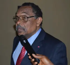 Otracisme et népotisme au Rdpc: Grégoire Owona tacle Alphonse Bibehe le frère du Ministre des Transports
