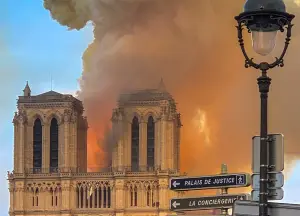 Incendie de Note Dame de Paris : Les condoléances de Paul Biya