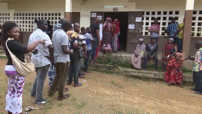 Elections locales partielles: les ivoiriens votent dans le calme