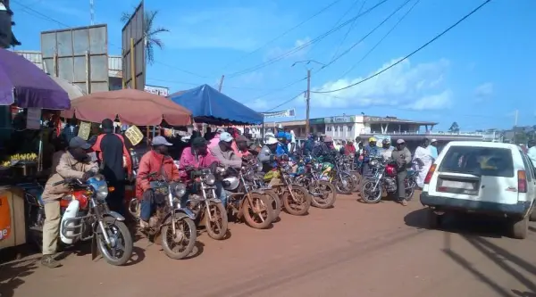 Lutte contre le transport clandestin: Les conducteurs de moto à Kribi se lancent dans la bataille