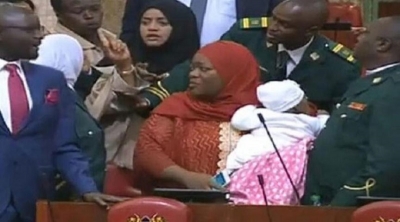 Kenya : une députée expulsée du Parlement pour avoir emmené son nouveau-né à la Chambre des représentants