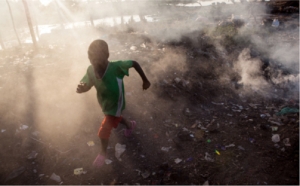 En Afrique, seulement 6% des enfants vivent dans des zones où la pollution atmosphérique est mesurée de manière fiable au niveau du sol