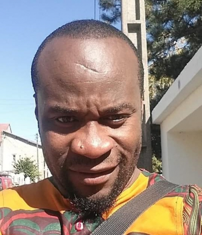 Abdelaziz Moundé Njimbam : « Maurice Kamto est devenu la serpillière sur laquelle n’importe qui vient essuyer son absurdité »