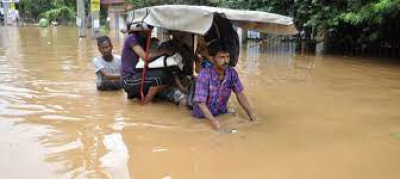 Inde : 76 personnes meurent emportées par les eaux torrentielles et l’on compte encore des dizaines de disparus.