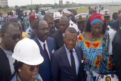 Élections législatives et municipales : Le Premier ministre a battu campagne à Douala