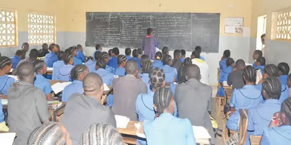 Enseignements secondaires : De nouvelles filières feront leur entrée dans les sous-secteurs francophone et anglophone en septembre