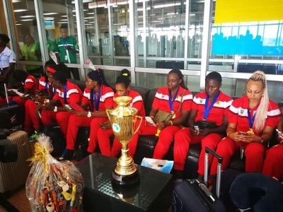 Lionnes du Volley-Ball : Arrivée triomphale à Yaoundé