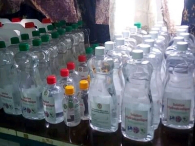 Lutte contre le Coronavirus : L’Université de Ngaoundéré produit 600 litres gel hydro alcoolique chaque semaine