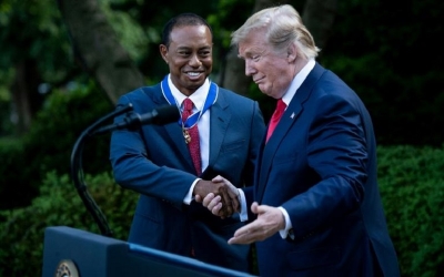 États-Unis : Le président Donald Trump a décoré la « légende » Tiger Woods de la médaille de la Liberté