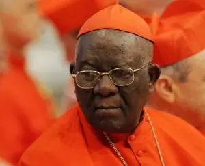 Révélations: le Cardinal Christian Tumi ne voulait pas d&#039;une évacuation sanitaire