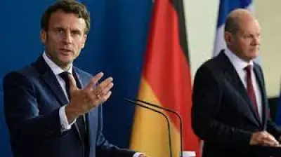 Guerre en Ukraine: Scholz et Macron demandent à Poutine des &quot;négociations directes sérieuses&quot; avec Zelensky