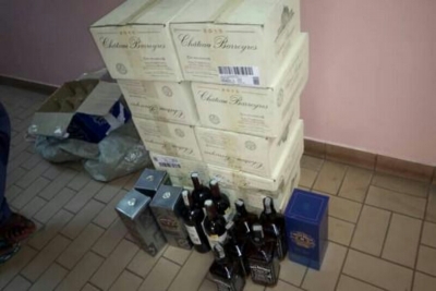 Lutte contre la contrebande : Un réseau illicite de vins et de whiskys débusqué à Douala