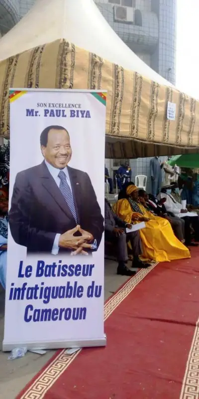 Douala : Célestine Ketcha Courtès et ses pairs apportent leur soutien au Chef de l’Etat Camerounais