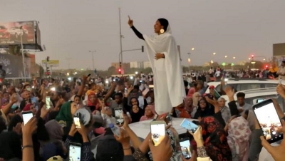 Soudan : Une jeune femme devient l&#039;icône de la contestation