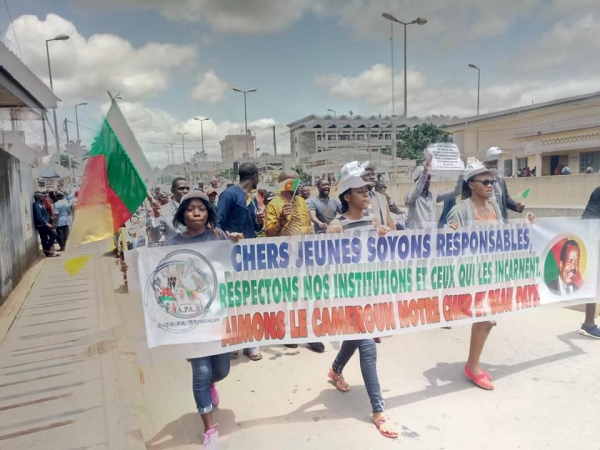 Politique : Plus de 2000 jeunes marchent pour Paul BIYA à Yaoundé
