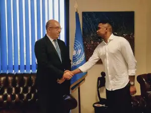 Après son élection à la Fecafoot, Samuel Eto’o rencontre le Directeur régional Afrique centrale de l’Unesco