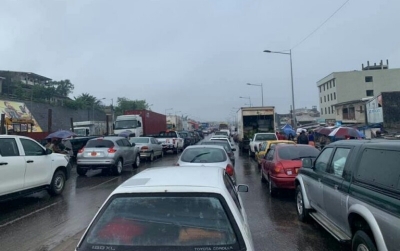 Douala : l’interdiction de circulation des camions sur la pénétrante Est a pris effet pour deux semaines