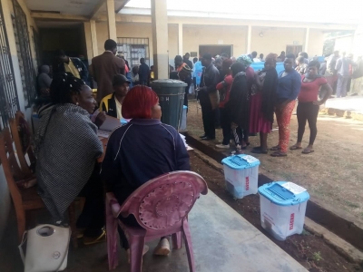 Jour de vote au Cameroun : Participation massive dans les bureaux de vote