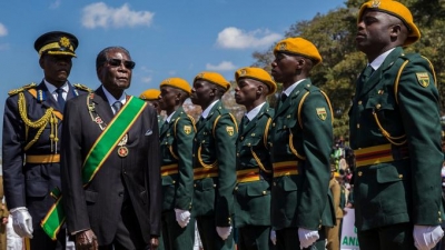 Zimbabwe : Les militaires sont conviés à ne plus se montrer en public avec leurs uniformes